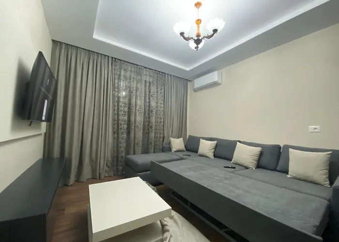 Komatas Modern In Bllok Area *