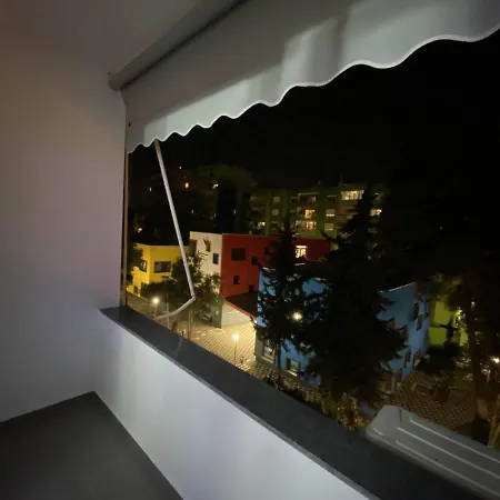Apartment Komatas Modern In Bllok Area *