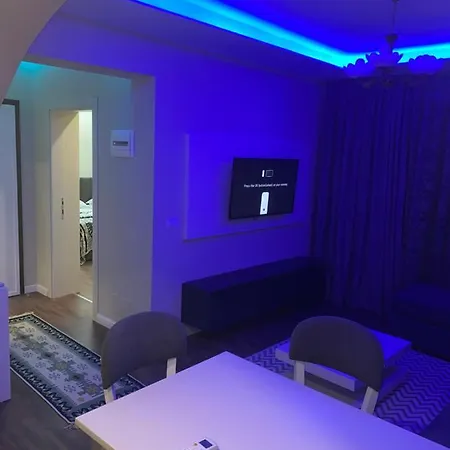 Komatas Modern In Bllok Area Apartment *