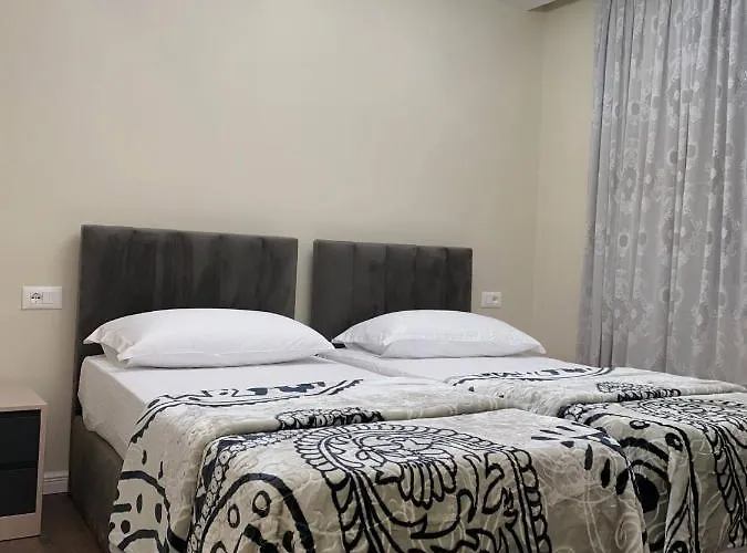 Διαμέρισμα Komatas Modern In Bllok Area *